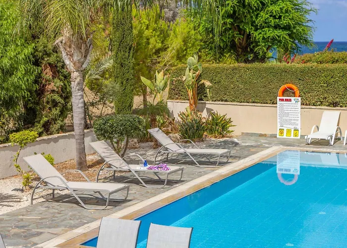 Prosperity Vila Mavroli